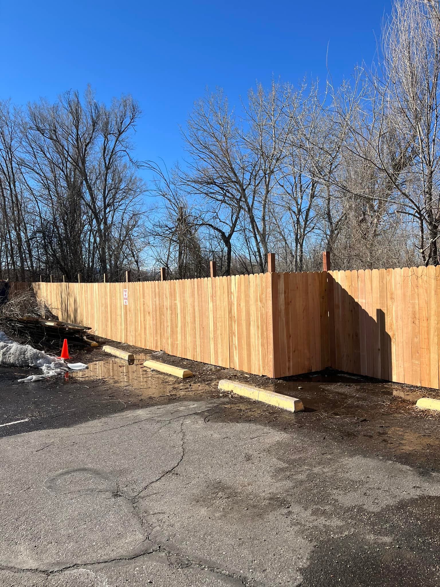 Commercial fence project